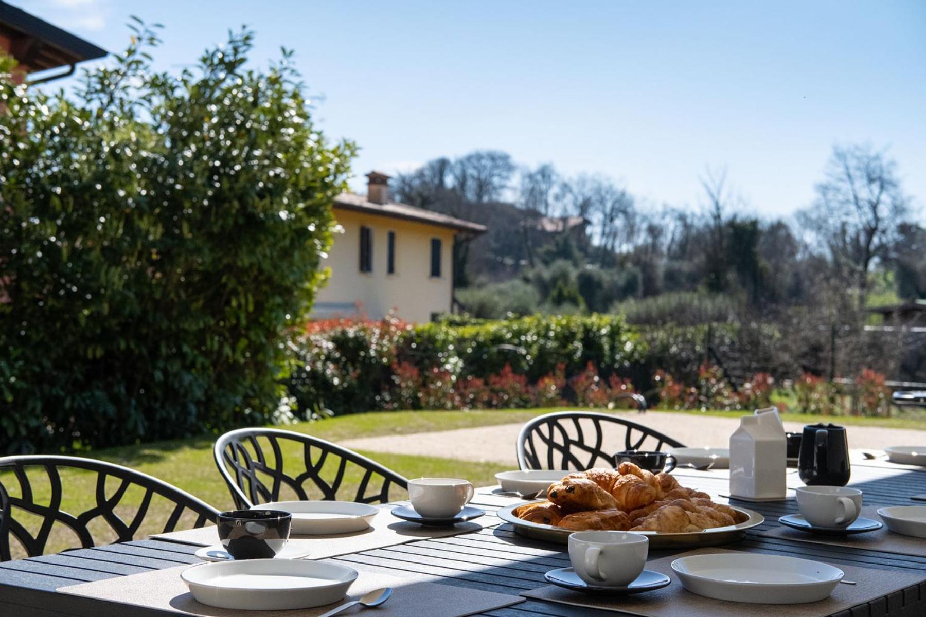 Luxury Villas Gardenia With Private Pool Padenghe sul Garda Extérieur photo
