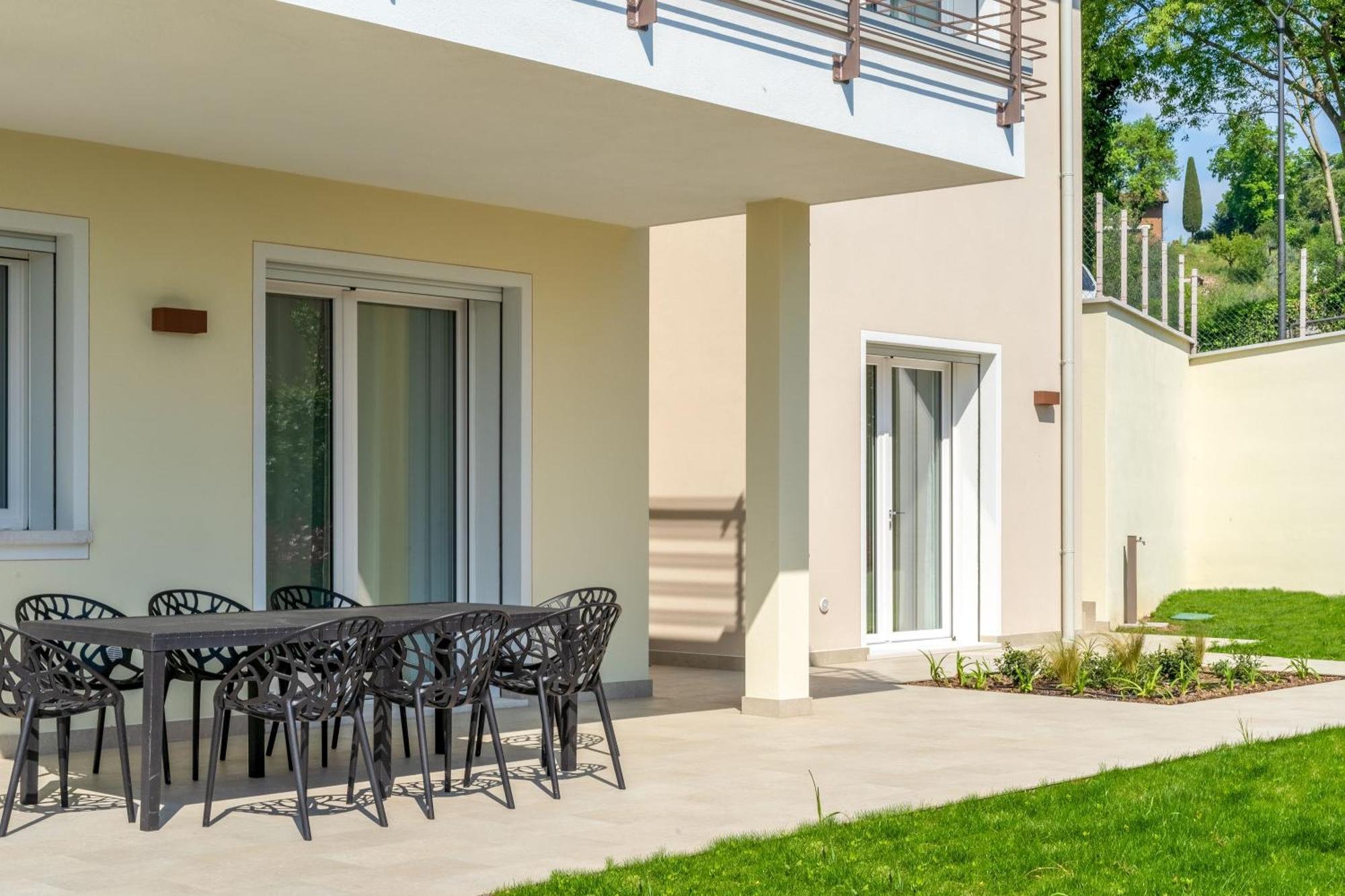 Luxury Villas Gardenia With Private Pool Padenghe sul Garda Extérieur photo